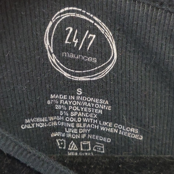 Maurices 24/7 Tunic T-Shirt Black Ribbed Lattice Cross Front Short Sleeve Small - Picture 4 of 4
